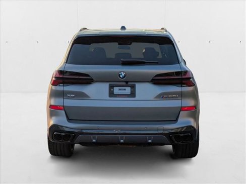New 2026 BMW X5 M60i image 8