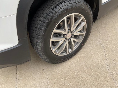 Used 2019 GMC Acadia SLE w/ Driver Alert Package I image 10