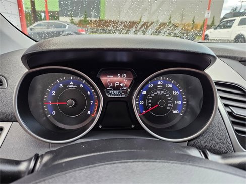 Used 2016 Hyundai Elantra SE image 17