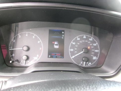 Used 2025 Toyota Corolla LE image 14