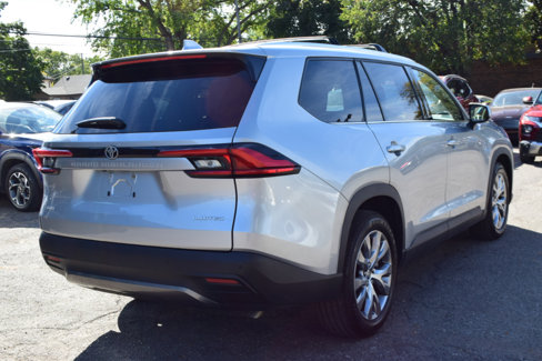 Used 2024 Toyota Grand Highlander AWD image 7