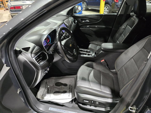 Used 2020 Chevrolet Equinox Premier image 24