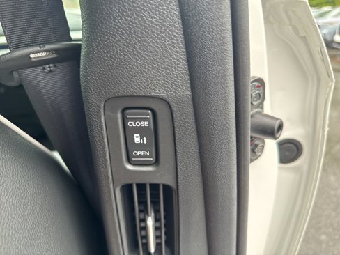 New 2025 Honda Odyssey Touring image 20