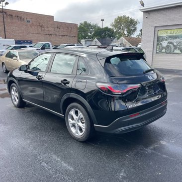 Used 2023 Honda HR-V LX image 16