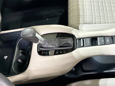 New 2026 Honda HR-V LX image 14