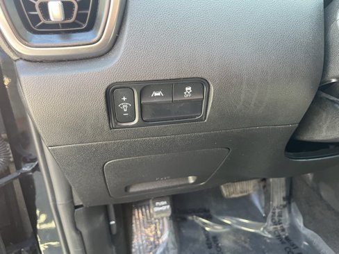 Used 2022 Kia Sorento LX image 17