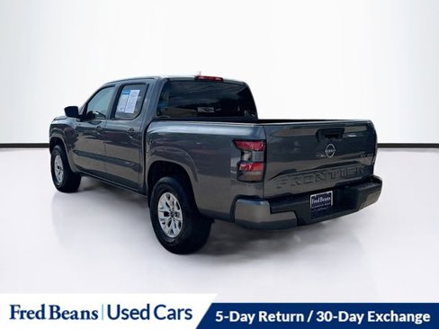 Used 2024 Nissan Frontier SV image 5