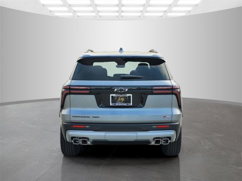 New 2026 Chevrolet Traverse Z71 w/ Enhanced Driving Package image 5