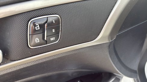 Used 2020 Ford Fusion SEL image 16