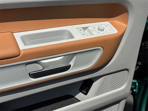 New 2025 Volkswagen ID. Buzz 1st Edition image 40