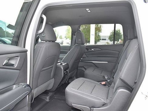 New 2026 Chevrolet Traverse LT w/ LPO, Floor Liner Package image 7