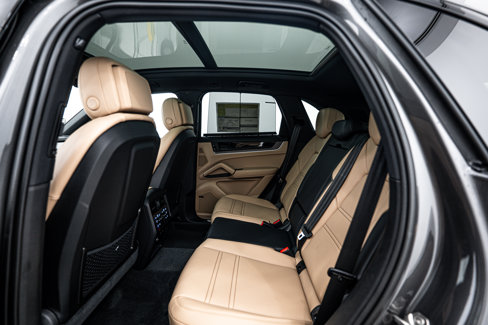 New 2026 Porsche Cayenne E-Hybrid image 23