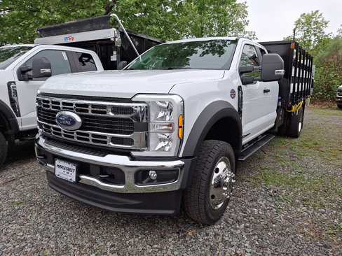 New 2025 Ford F550 4x4 Supercab Super Duty image 1