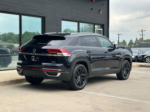 Used 2022 Volkswagen Atlas Cross Sport SE image 10