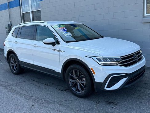 Used 2024 Volkswagen Tiguan Wolfsburg Edition image 3
