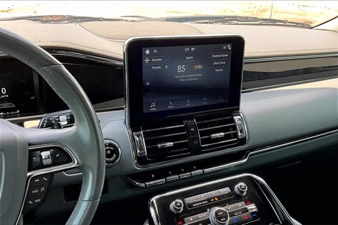 Used 2019 Lincoln Navigator Reserve image 9
