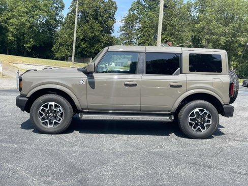 New 2025 Ford Bronco Outer Banks image 2