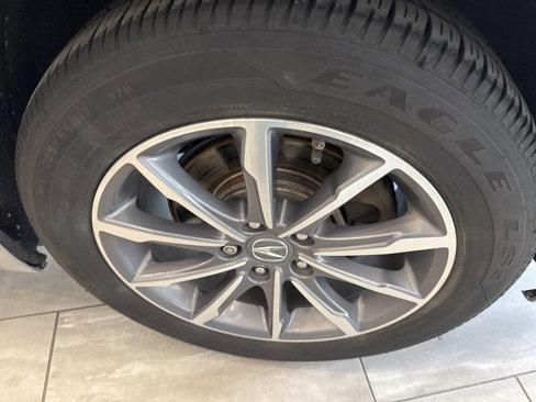 Used 2019 Acura TLX image 10