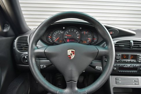 Used 2002 Porsche 911 Carrera image 18