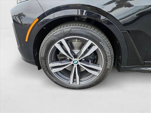 New 2026 BMW X7 M60i w/ Executive Package image 10