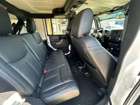 Used 2018 Jeep Wrangler Unlimited Sport image 24