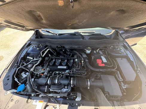 Used 2018 Honda Accord LX image 17