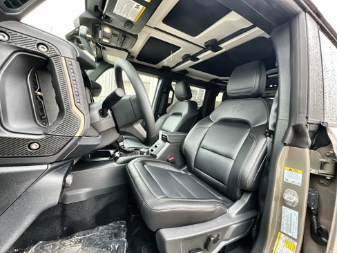 New 2025 Ford Bronco Badlands image 13