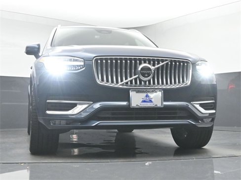 Used 2024 Volvo XC90 B6 Ultimate w/ Lounge Package image 39