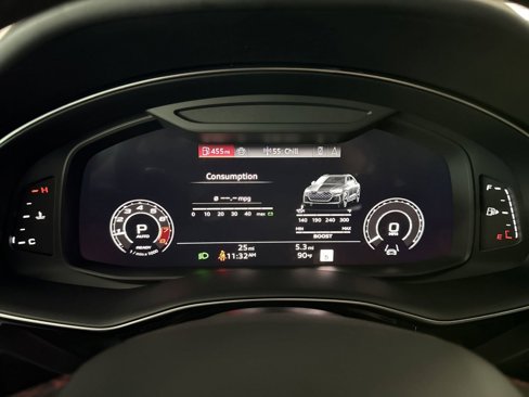 New 2025 Audi RS Q8 performance image 16