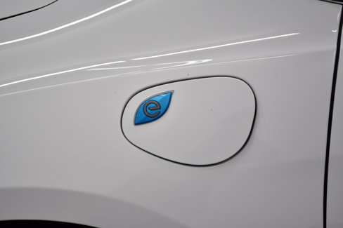 Used 2024 Chrysler Pacifica Limited image 32