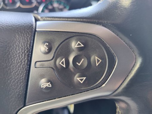 Used 2018 Chevrolet Suburban LT image 36