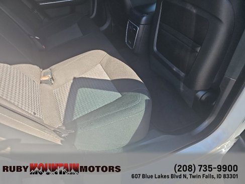 Used 2022 Dodge Charger GT image 33
