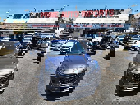 Used 2020 Ford Escape SE image 18