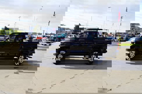 New 2025 Toyota Tacoma SR5 image 5