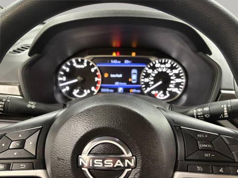 Used 2024 Nissan Altima 2.5 SV image 26