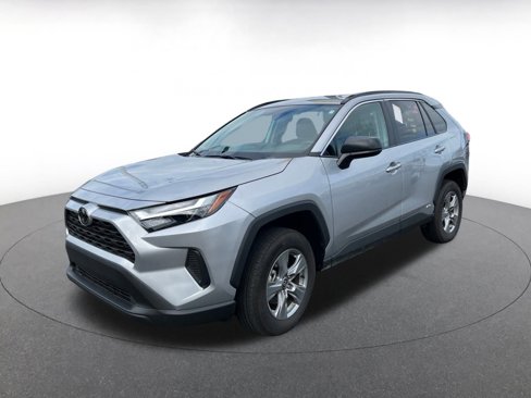Used 2025 Toyota RAV4 LE image 3