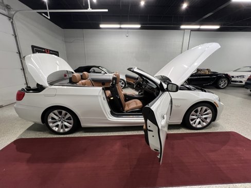 Used 2012 BMW 328i Convertible image 35