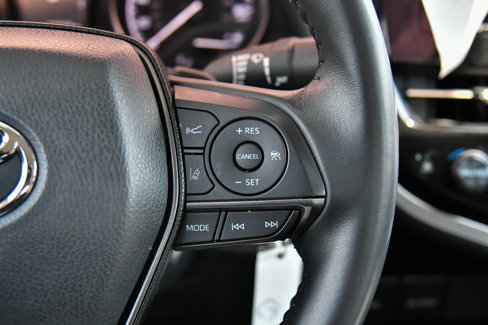 Used 2024 Toyota Camry SE image 29