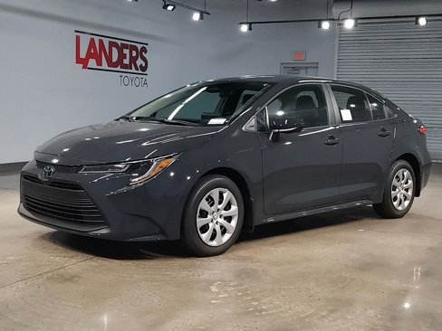 New 2025 Toyota Corolla LE image 3
