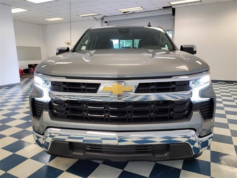 New 2025 Chevrolet Silverado 1500 LT image 2