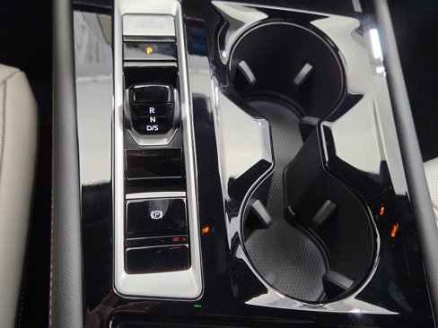 New 2026 Volkswagen Atlas Cross Sport SEL Premium R-Line image 29