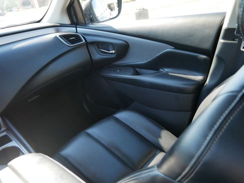 Used 2023 Nissan Murano SV image 16
