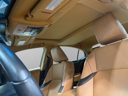 Used 2024 Lexus ES 300h image 44