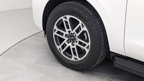 New 2025 Ford Expedition Active image 5