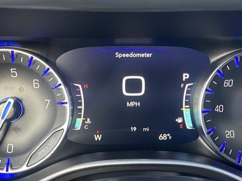 New 2026 Chrysler Voyager LX image 20