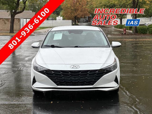 Used 2021 Hyundai Elantra SE image 1