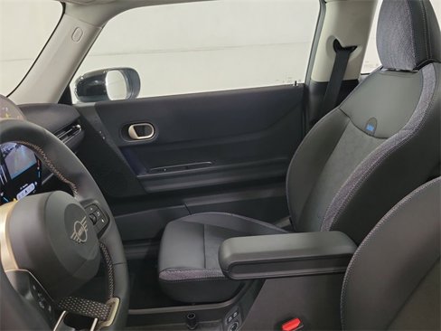 Certified 2025 MINI Cooper S image 14