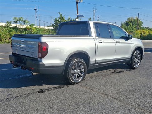 Certified 2025 Honda Ridgeline Sport image 6