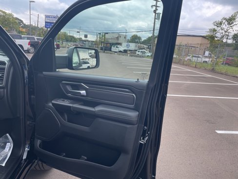 New 2026 RAM 1500 4x4 Crew Cab image 17