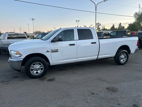 Used 2018 RAM 2500 Tradesman w/ Chrome Appearance Group image 4
